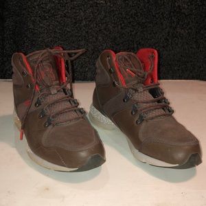 Reebok waterproof thinsulate low rise boots